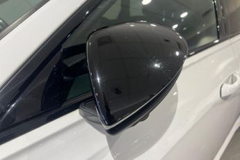 AUDI A6 AVANT 2.0 TFSI 45 Black Edition Estate 5dr Petrol S Tronic quattro Eur