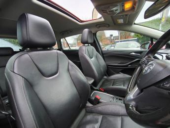 VAUXHALL ASTRA 1.4i Turbo Elite Sports Tourer 5dr Petrol Auto Euro 6 (s/s) (150