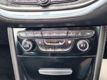 VAUXHALL ASTRA 1.4i Turbo Elite Sports Tourer 5dr Petrol Auto Euro 6 (s/s) (150