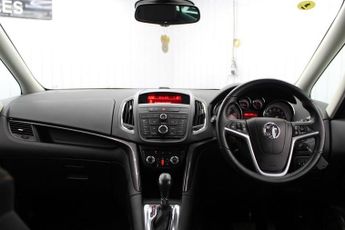 VAUXHALL ZAFIRA TOURER 1.4i Turbo SE MPV 5dr Petrol Auto Euro 6 (140 ps)