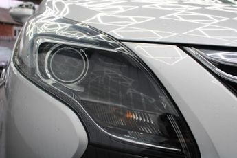 VAUXHALL ZAFIRA TOURER 1.4i Turbo SE MPV 5dr Petrol Auto Euro 6 (140 ps)