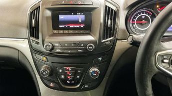 VAUXHALL INSIGNIA 1.4i Turbo Design Hatchback 5dr Petrol Manual Euro 6 (s/s) (140 