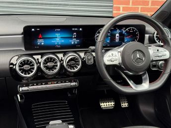 MERCEDES-BENZ A-CLASS 1.3 A180 AMG Line Night Edition (Premium Plus) Hatchback 5dr Pet