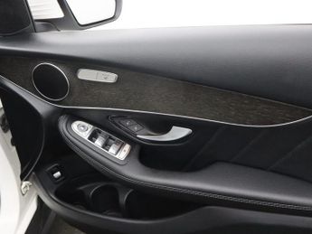 MERCEDES-BENZ GLC 2.0 GLC220d AMG Line SUV 5dr Diesel G-Tronic+ 4MATIC Euro 6 (s/s