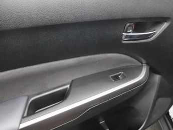 SUZUKI VITARA 1.4 Boosterjet MHEV SZ5 SUV 5dr Petrol Hybrid Manual Euro 6 (s/s