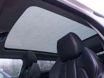 LAND ROVER RANGE ROVER EVOQUE 2.2 SD4 Dynamic Coupe Diesel Auto 4WD 3dr - Just 34,573 Miles / 