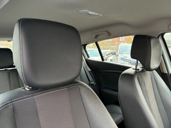 RENAULT MEGANE 1.5 dCi Dynamique Nav Hatchback 5dr Diesel Manual Euro 6 (s/s) (