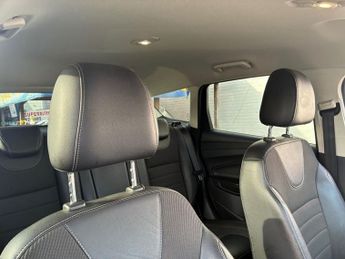 FORD KUGA 2.0 TDCi Titanium SUV 5dr Diesel Powershift AWD Euro 6 (s/s) (18