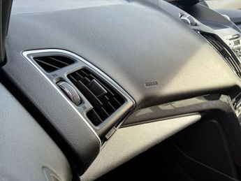 FORD KUGA 2.0 TDCi Titanium SUV 5dr Diesel Powershift AWD Euro 6 (s/s) (18