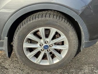 FORD KUGA 2.0 TDCi Titanium SUV 5dr Diesel Powershift AWD Euro 6 (s/s) (18