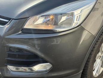 FORD KUGA 2.0 TDCi Titanium SUV 5dr Diesel Powershift AWD Euro 6 (s/s) (18