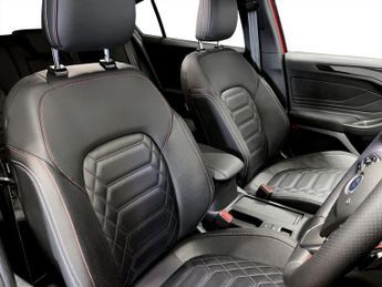 FORD FOCUS 1.0T EcoBoost MHEV ST-Line X Hatchback 5dr Petrol Hybrid DCT Eur