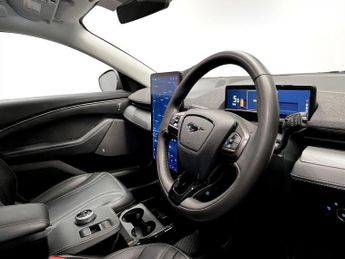 FORD MUSTANG MACH-E Standard Range 70kWh SUV 5dr Electric Automatic (269 ps)