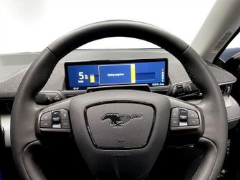 FORD MUSTANG MACH-E Standard Range 70kWh SUV 5dr Electric Automatic (269 ps)