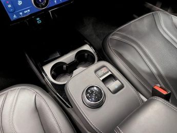 FORD MUSTANG MACH-E Standard Range 70kWh SUV 5dr Electric Automatic (269 ps)