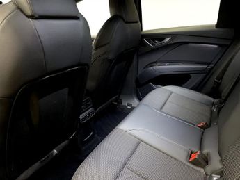 AUDI Q4 E-TRON 40 S line SUV 5dr Electric Auto 82kWh (204 ps)