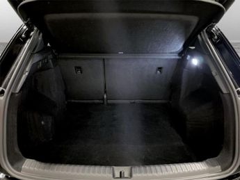 AUDI Q4 E-TRON 40 S line SUV 5dr Electric Auto 82kWh (204 ps)