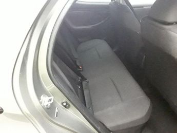 TOYOTA YARIS 1.5 VVT-h Design Hatchback 5dr Petrol Hybrid E-CVT Euro 6 (s/s) 