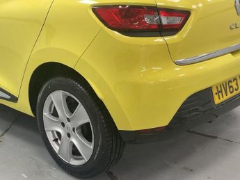 RENAULT CLIO 1.2 16V Dynamique MediaNav Hatchback 5dr Petrol Manual Euro 5 (7