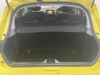 RENAULT CLIO 1.2 16V Dynamique MediaNav Hatchback 5dr Petrol Manual Euro 5 (7