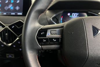 DS AUTOMOBILES DS 3 E-TENSE 50kWh Performance Line Crossback 5dr Electric Auto (136 
