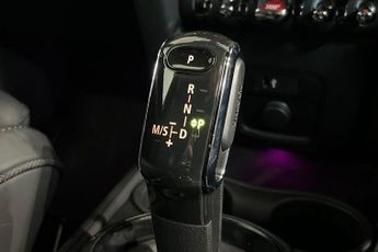 MINI COUNTRYMAN 1.5 Cooper Exclusive SUV 5dr Petrol Steptronic Euro 6 (s/s) (136