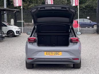 VOLKSWAGEN ID.3 58kWh Family Pro [Pan Roof] 5dr - ONE OWNER