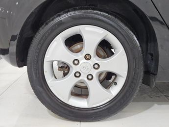 KIA VENGA 1.6 2 MPV 5dr Petrol Auto Euro 5 (123 bhp)