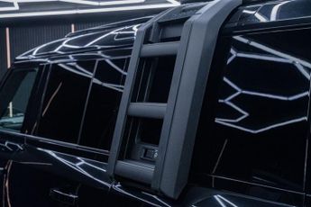 LAND ROVER DEFENDER 3.0 D250 MHEV SE Hard Top SUV 5dr Diesel Auto 4WD MWB Euro 6 (s/