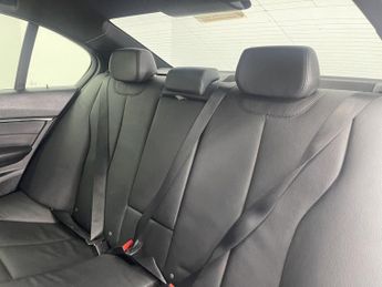 BMW 3 SERIES 2.0 320i M Sport Saloon 4dr Petrol Auto xDrive Euro 6 (s/s) (184