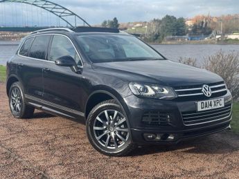 Volkswagen Touareg 3.0 TDI V6 BlueMotion Tech R-Line SUV 5dr Diesel Tiptronic 4WD E