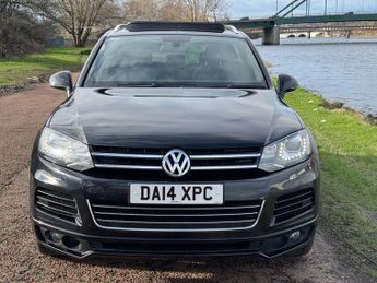 VOLKSWAGEN TOUAREG 3.0 TDI V6 BlueMotion Tech R-Line SUV 5dr Diesel Tiptronic 4WD E