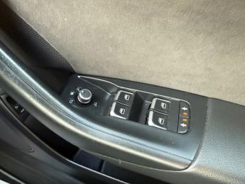 AUDI Q3 2.0 TDI S line Plus SUV 5dr Diesel S Tronic quattro Euro 6 (s/s)