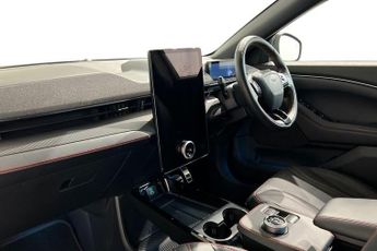 FORD MUSTANG MACH-E Standard Range 70kWh SUV 5dr Electric Automatic AWD (269 ps) Rea