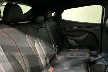 FORD MUSTANG MACH-E Standard Range 70kWh SUV 5dr Electric Automatic AWD (269 ps) Rea