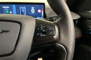 FORD MUSTANG MACH-E Standard Range 70kWh SUV 5dr Electric Automatic AWD (269 ps) Rea