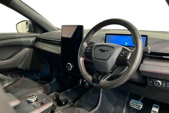 FORD MUSTANG MACH-E Standard Range 70kWh SUV 5dr Electric Automatic AWD (269 ps) Rea