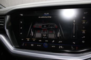 VOLKSWAGEN TOUAREG 3.0 TDI V6 R-Line Tech SUV 5dr Diesel Tiptronic 4Motion Euro 6 (