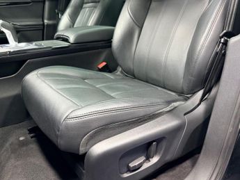 LAND ROVER RANGE ROVER EVOQUE 2.0 P200 MHEV S SUV 5dr Petrol Auto 4WD Euro 6 (s/s) (200 ps)