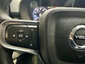 VOLVO XC40 1.5h T4 Recharge 10.7kWh Inscription SUV 5dr Petrol Plug-in Hybr