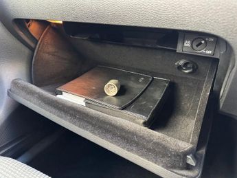 VOLKSWAGEN GOLF 1.6 TDI Match Hatchback 5dr Diesel DSG Euro 5 (105 ps)