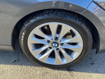 BMW 1 SERIES 1.6 118i Urban Hatchback 5dr Petrol Auto Euro 5 (s/s) (170 ps)