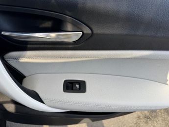 BMW 1 SERIES 1.6 118i Urban Hatchback 5dr Petrol Auto Euro 5 (s/s) (170 ps)