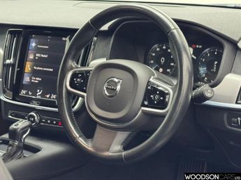 VOLVO V90 2.0 T4 Momentum Plus Estate 5dr Petrol Auto Euro 6 (s/s) (190 ps