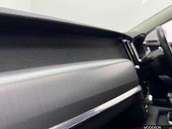 VOLVO V90 2.0 T4 Momentum Plus Estate 5dr Petrol Auto Euro 6 (s/s) (190 ps