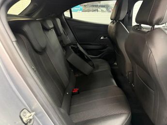 VAUXHALL MOKKA ELECTRIC 50kWh SRi Premium SUV 5dr Electric Auto (136 ps)