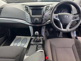 HYUNDAI I40 1.7 CRDi Blue Drive Style Saloon 4dr Diesel Manual Euro 5 (s/s) 