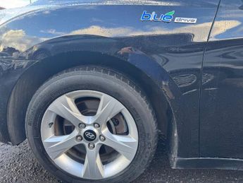 HYUNDAI I40 1.7 CRDi Blue Drive Style Saloon 4dr Diesel Manual Euro 5 (s/s) 