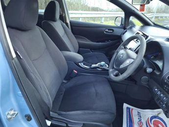 NISSAN LEAF 24kWh Acenta Hatchback 5dr Electric Auto (107 bhp)