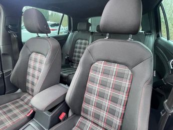 VOLKSWAGEN GOLF 2.0 TSI GPF GTI Performance Hatchback 5dr Petrol DSG Euro 6 (s/s